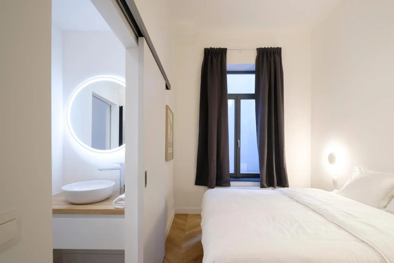 The Duke Flats - 1 Bedroom Apartments Grand Place Brussels Belgium