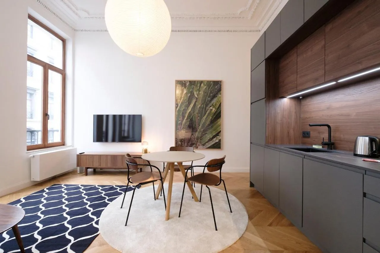 The Duke Flats - 1 Bedroom Apartments Grand Place Bruxelles